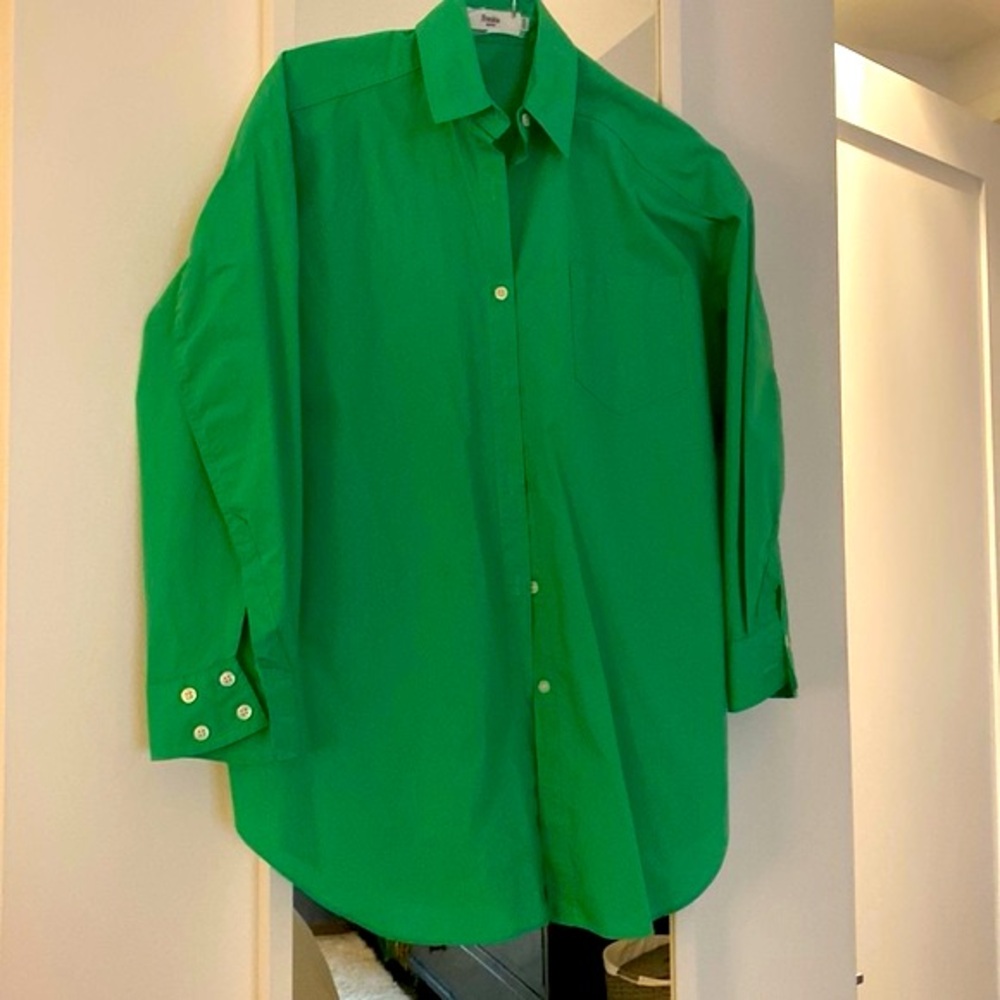 The Frankie Shop Oversized Button-Down Shirt in Bright Green